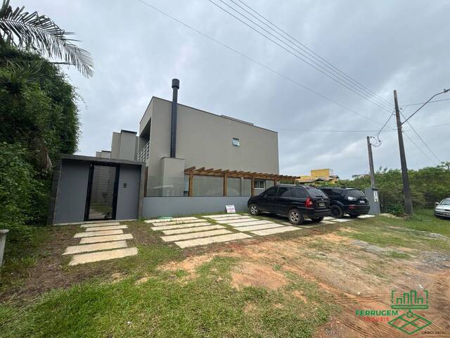 #351 - Casa em condomínio para Locação em Garopaba - SC
