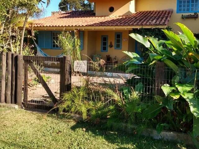 #1410 - Casa para Venda em Garopaba - SC